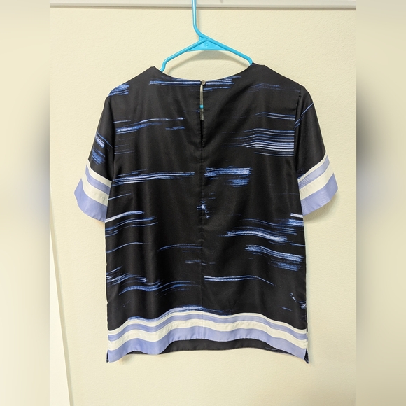 Banana Republic Black and Blue Top - Picture 2 of 4